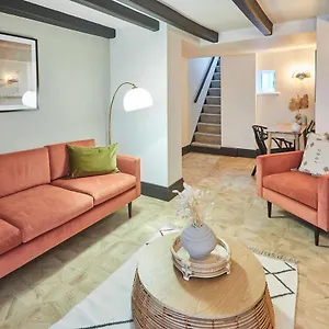 https://host-stay-toffee-crackle-house.yorkshirehotels.net